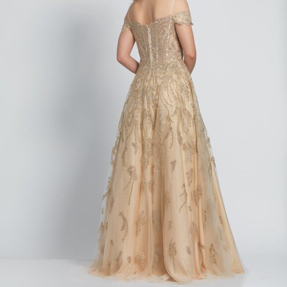 NWT Dave & Johnny - A9014 Embellished Off-Shoulder A-line Gown - Picture 3 of 3